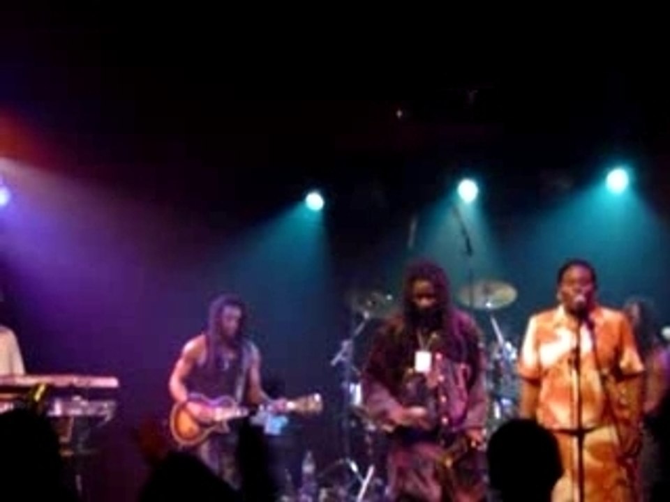 everton blender paris cabaret sauvage