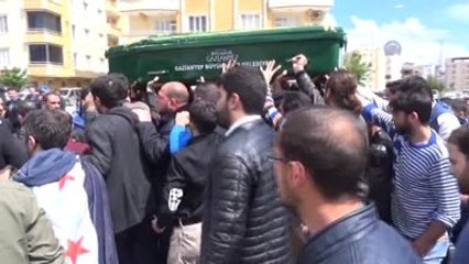 Suriyeli Gazeteci Şerkat, Nizip İlçesinde Defnedildi