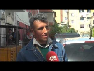 Durrës, karta e shëndetit, dhjetëra të moshuar me orë të tëra në radhë- Ora News- Lajmi i fundit-