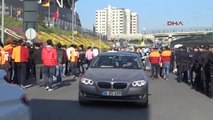 Galatasaray ve Fenerbahçe Stada Giriş Yaptı