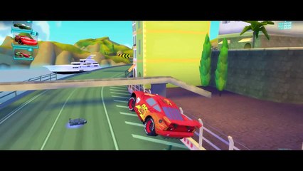 CARS 2 Lightning Mcqueen Racing Francesco Bernoulli in an Epic Race!