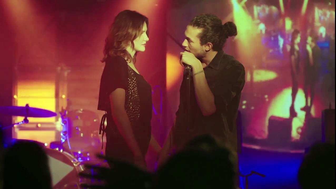 Paramparça 61. Bölüm | Orada Havalar Nasıl