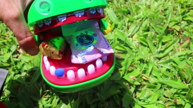 CANDY Crocodile DENTIST Fun Family Night Kids Game Toys Surprises PUPPY DOG DENTST Video Toy Review