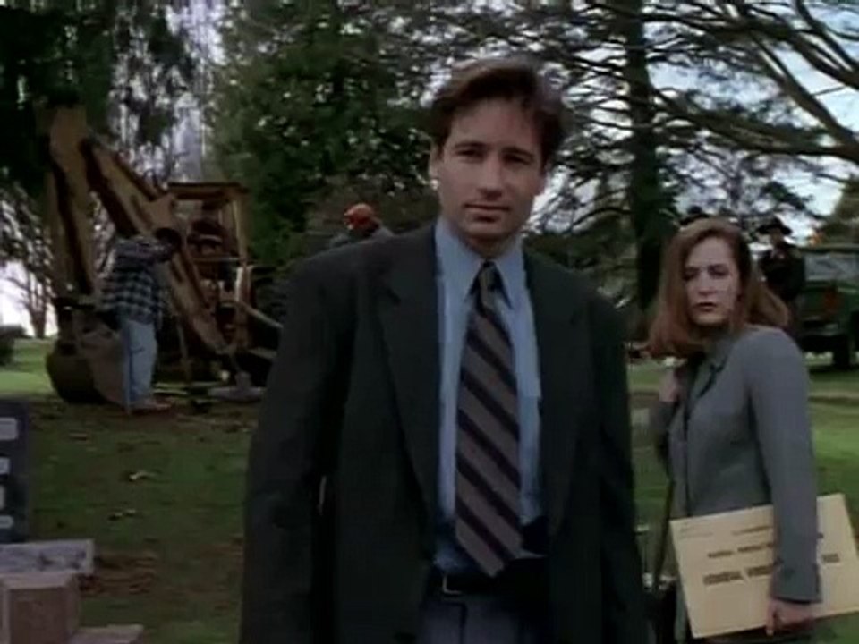 X-Files Season 1 Episode 1 - Hidden Message