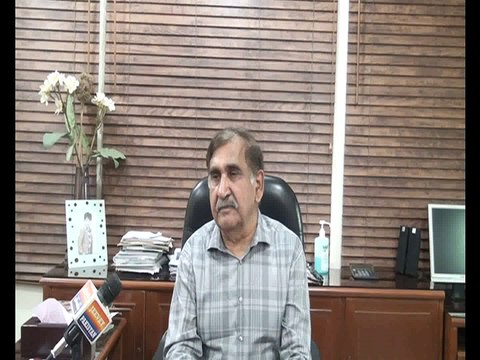 Professor Dr. Nusrat Ullah Chaudry(M.R.C.P) Professor of Medicine Consultant Physician in Gastroenterology & Liver Di,3