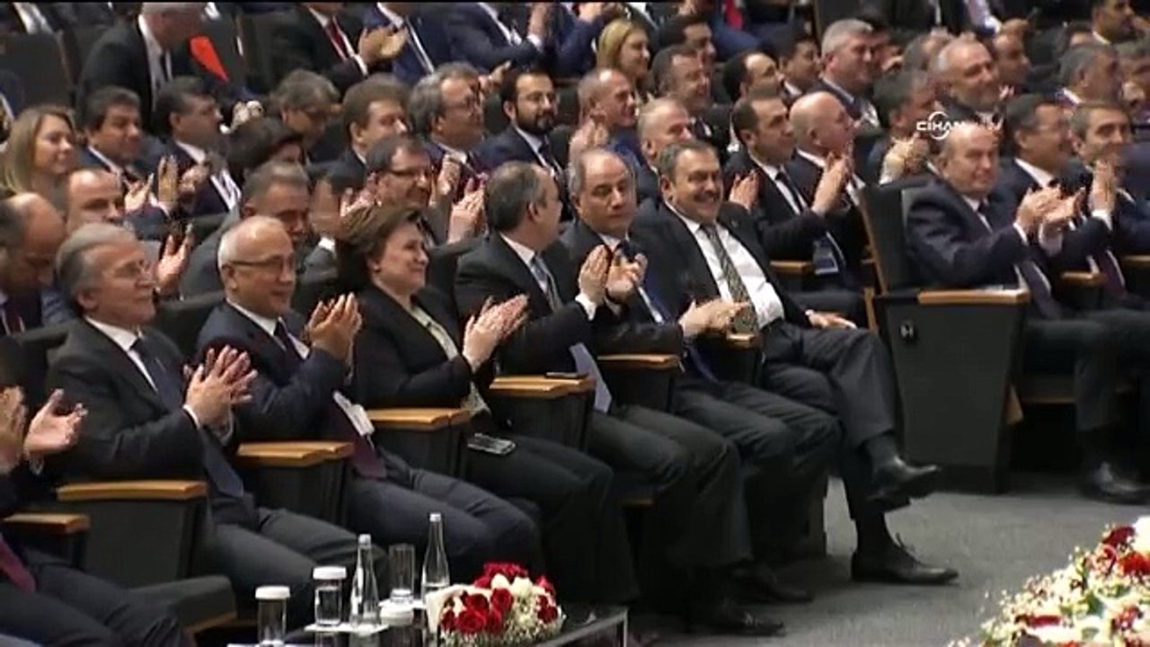 Davutoğlu: CHP'nin başındaki hasta adam sapığı bıraktı bize saldırmaya başladı