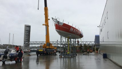 Mise à l'eau de l'Imoca MACSF
