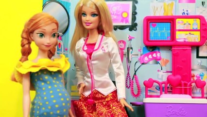 Frozen Anna TWINS AllToyCollector Princess Anna goes to doctor Barbie Disney Frozen Parody S 2 E 2