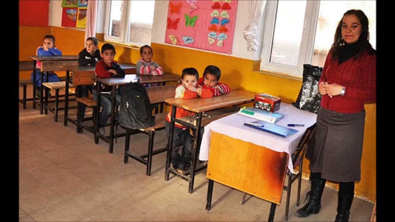 Ben Bir Ögretmenim Şarkısı, Çok Güzel Ve duygusal