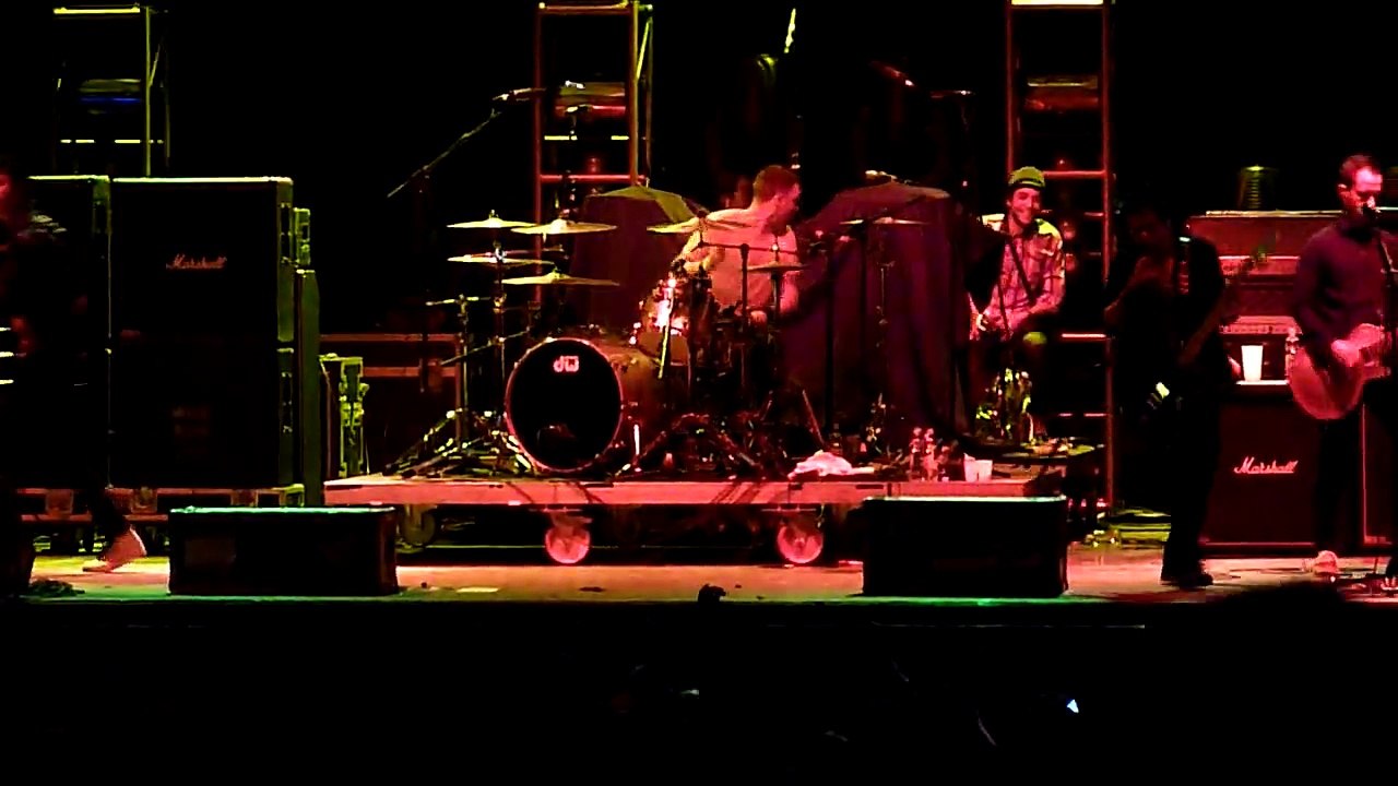 Sum 41 - Fat Lip [HD] live