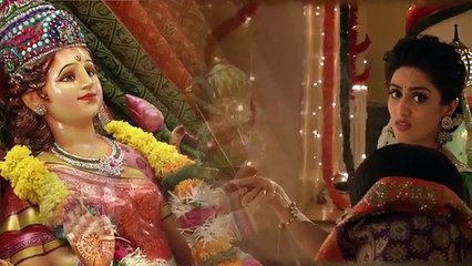 Shraddha Sings Dum Maro Dum During Aarti, Thapki Impresses Vasu - Thapki Pyar Ki - Colors