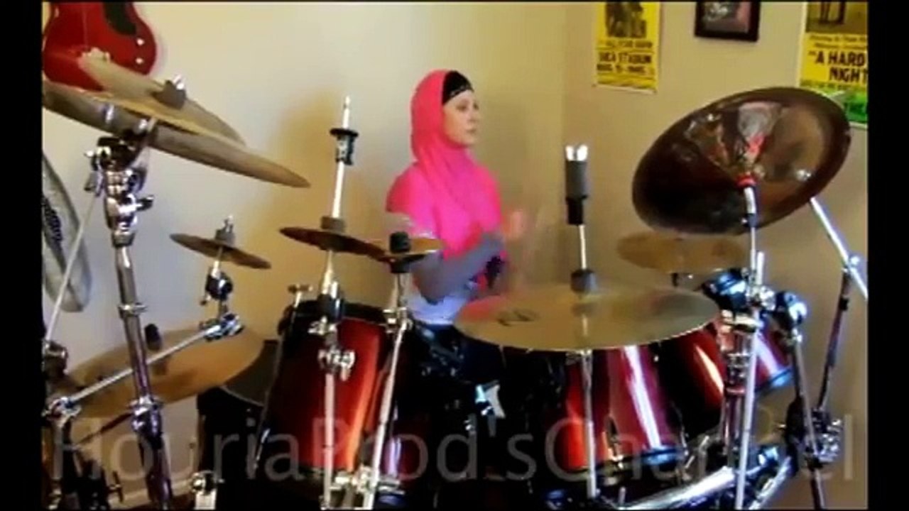 Former Playboy Model Converts - Reverts to Islam - Her Journey to Islam (Emotion