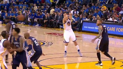 Stephen Curry plante son 400ème tir à trois-points