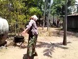 Nenek Nenek Mabok Sambil Joget