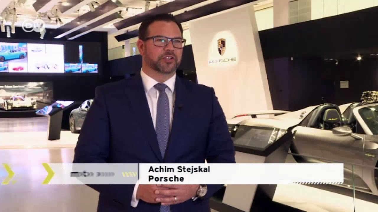 Porsches 'The Future of Performance' | Motor mobil