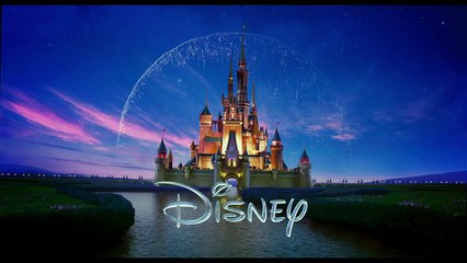 ALICE DE L'AUTRE COTE DU MIROIR EN 3D - Bande-annonce VF