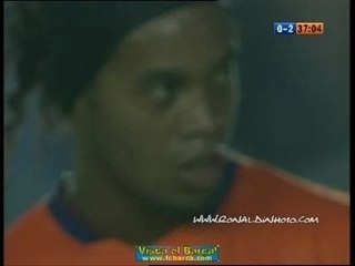 But de ronaldinho coup franc