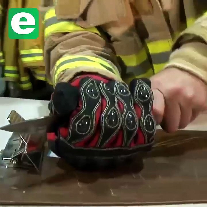 Cette paire de gants va littéralement changer la vie de certains travailleurs !