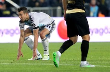 Van Persie Gidiyor Marcus Berg Geliyor