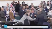 العراق: الأزمة السياسية تصل لحد التشابك بالأيدي في البرلمان