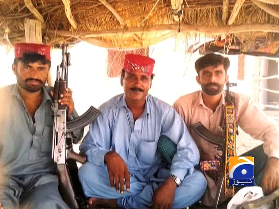 Chhotu Gang releases four injured police officers, 18 still held hostage -14 April 2016