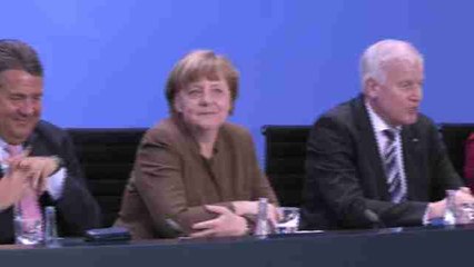 Merkel defiende acuerdo para facilitar la integración de refugiados en Alemania