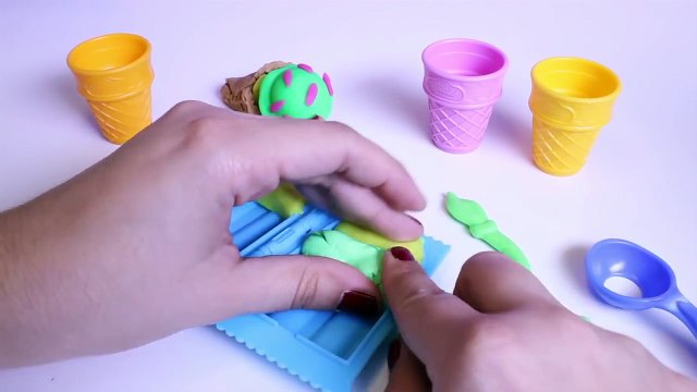 Play Doh Scoops n Treats DIY Ice Cream Cones Popsicles Sundaes Waffles Desserts Play Doh Ice Creams