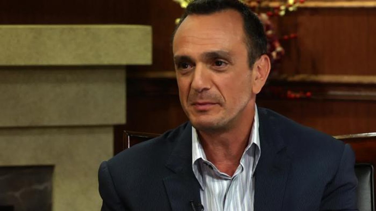 Hank Azaria talks about The Smurfs