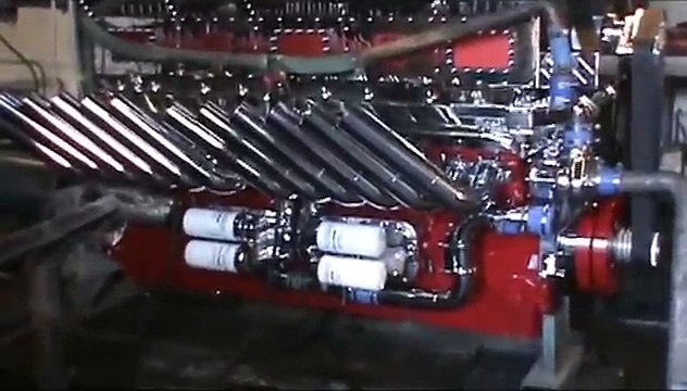 O maior motor de camião do mundo tem 24 cilindros, quatro superchargers, 3.500 cv e um ronco assustador