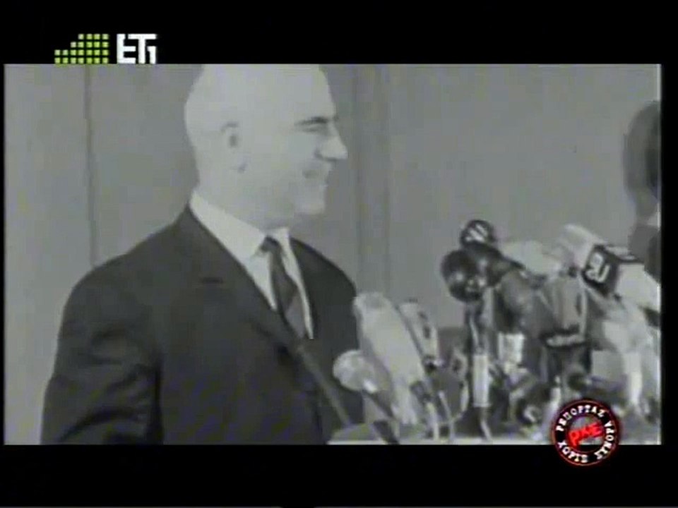 Ο Πατακός δίνει ευχές στα Ελληνικά και μετά έρχεται το γέλιο!!!