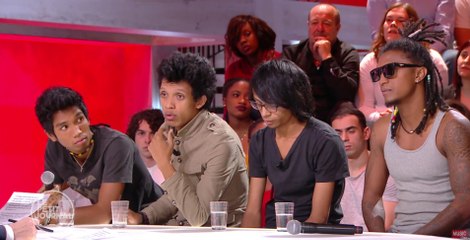 The Dizzy Brains, les rockeurs malgaches engagés - Le Petit Journal du 14/04 - CANAL+