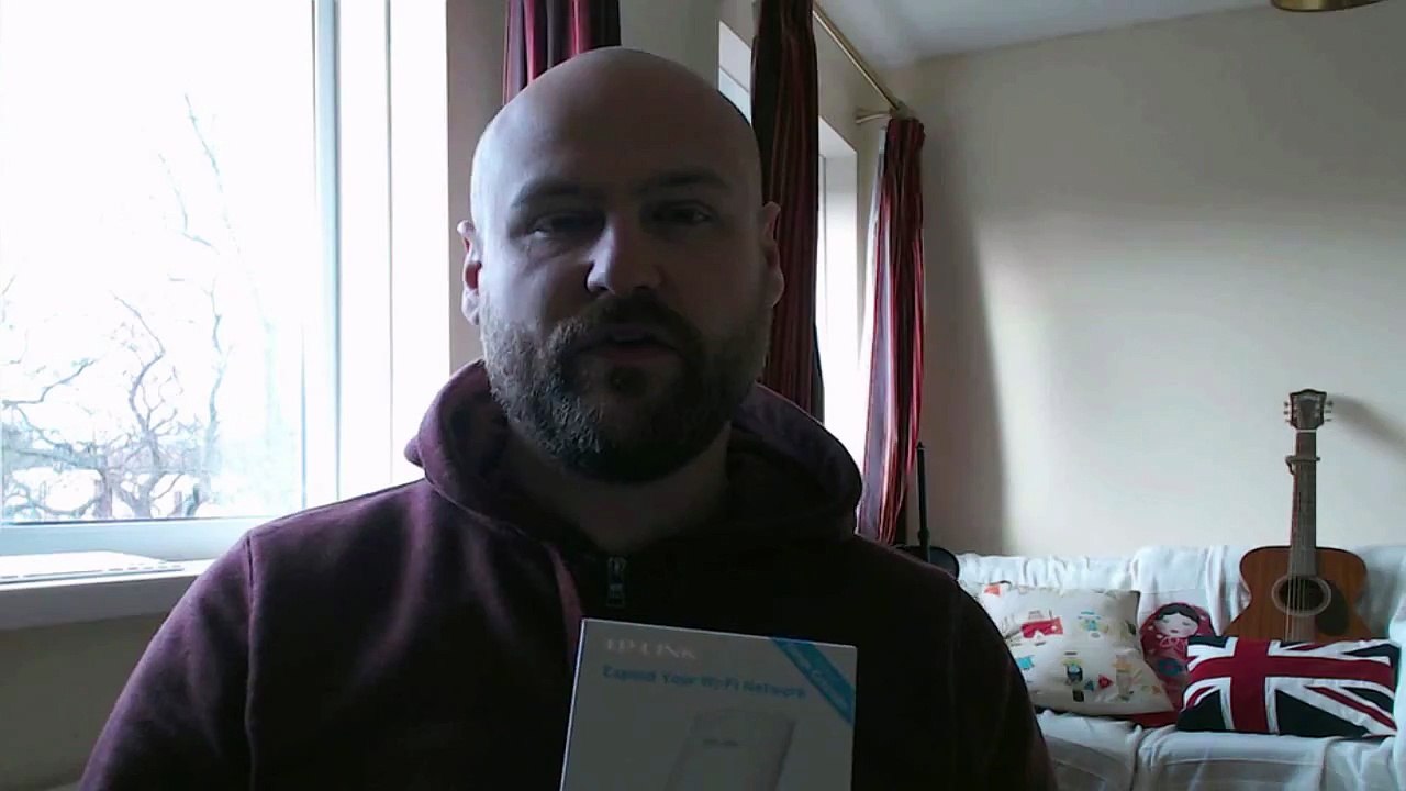 TP LINK 300Mbps Universal WiFi Range Extender TL WA850RE Unboxing