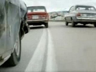 "le casse" belmondo course poursuite a athenes