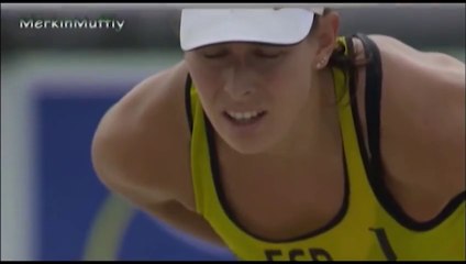 Liliana Fernández & Elsa Baquerizo Hand Signal Mix