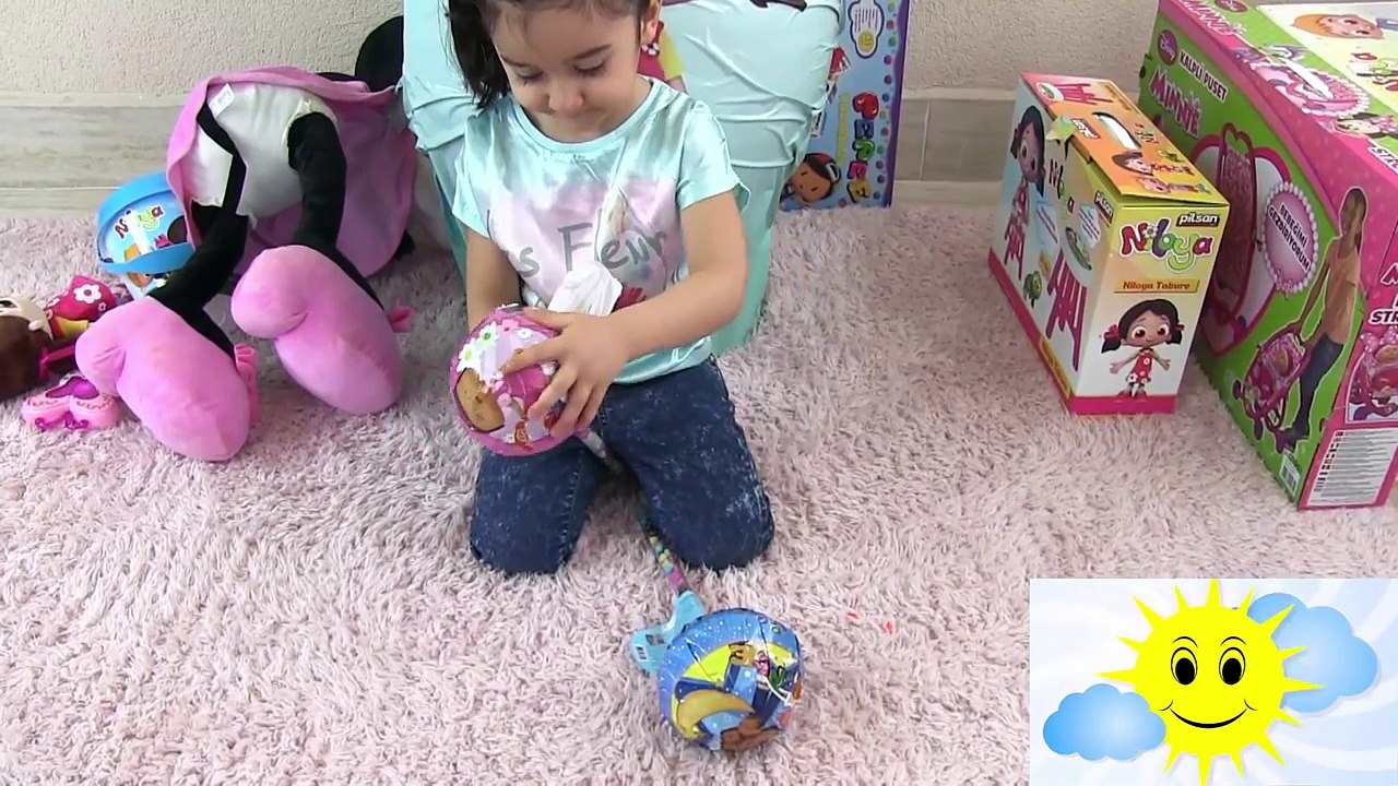 Niloya KOCAMAN Dev Sürpriz Yumurta Açma Pepee Minnie Oyuncakları Oyun  Hamuru TV - Dailymotion Video