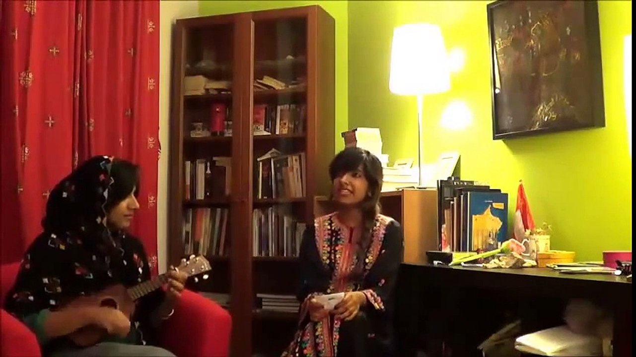 2 pretty girls singing balochi song in very lovely voice O Mani Dost Biya , (baloch talent)
