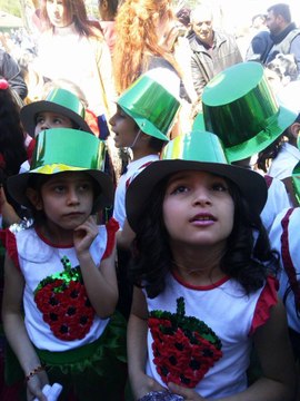 Güliz Ayla - Bahsetmem Lazım