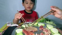 KIDS VS FOOD - Grilled Meat | Minmin Grilled Meat | Videos for kids | Minmin và thịt nướng