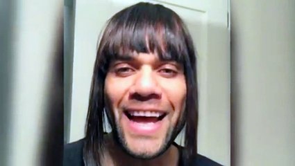 Dani Alves frivoliza la derrota del Barcelona en las redes - MARCATV