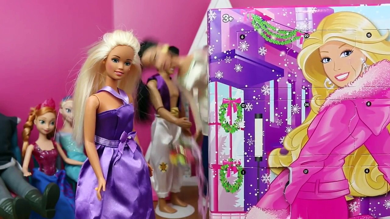 Barbie Birthday Month Surprise Daily Presents with Frozen Elsa and Hans in Advent Calendar Day 5