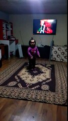 TV makinası Öfkeli kalabalık Tarkan Hayranları skeci