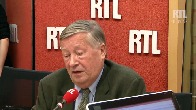 Dialogues Citoyens : François Hollande doit faire son métier de président et tenter de survivre dans cette campagne analyse Alain Duhamel