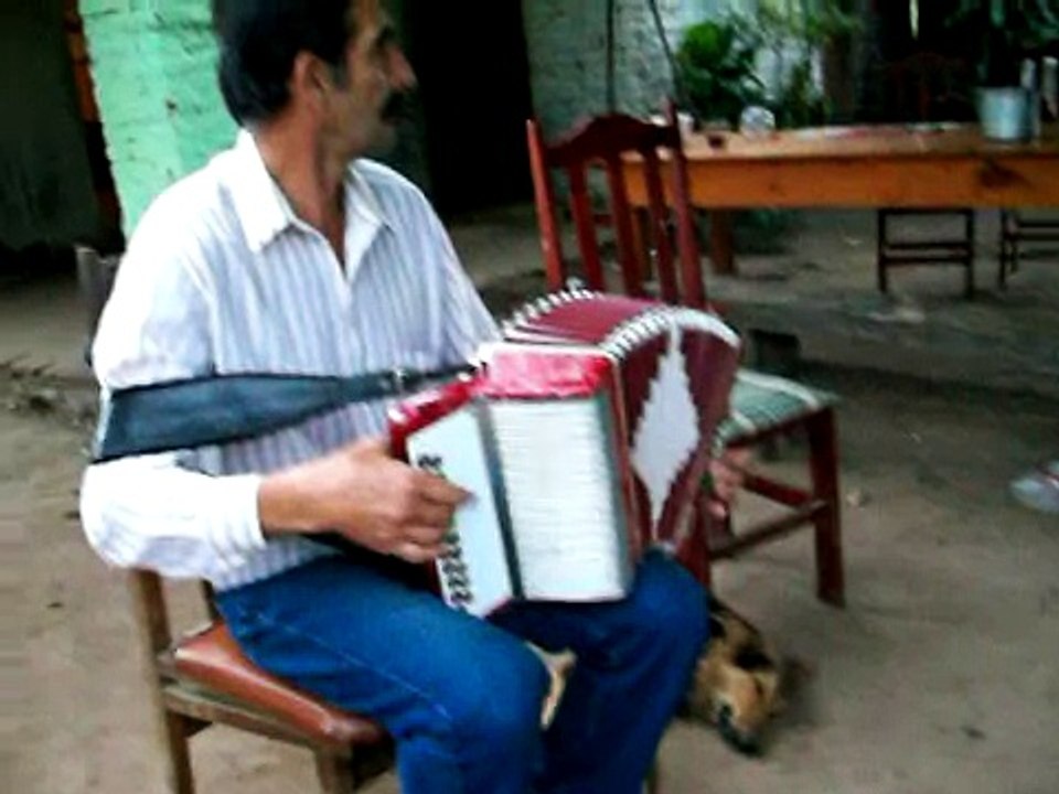 Chamame Alvear Corrientes a orillas de la represa