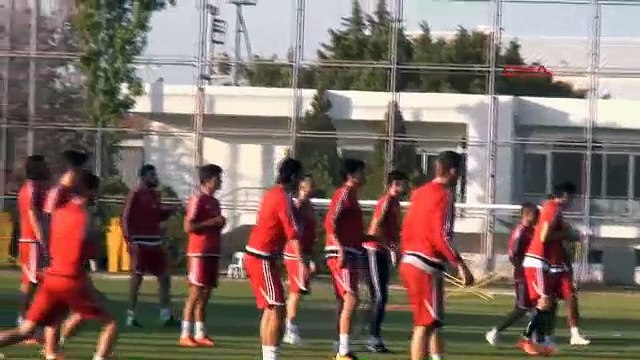 Özat: Fenerbahçe'yi yenmek için elimizden geleni yapacağız
