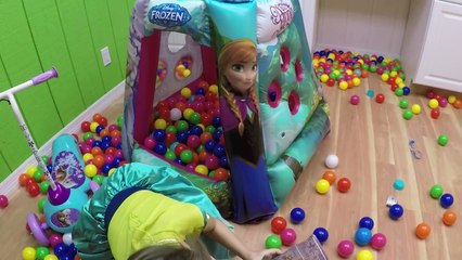 NEW GIANT FROZEN SURPRISE TOYS BALL PIT CHALLENGE Opening Surprise Eggs Unboxing Snap-ins Kids Toy