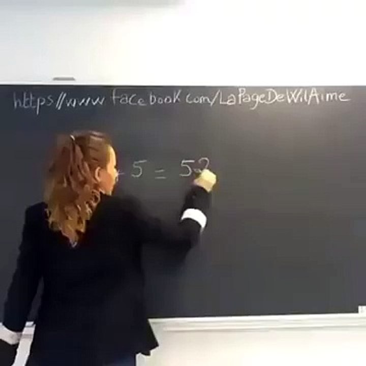 Quand ton pote a fini les cours avant toi et passe devant ta classe