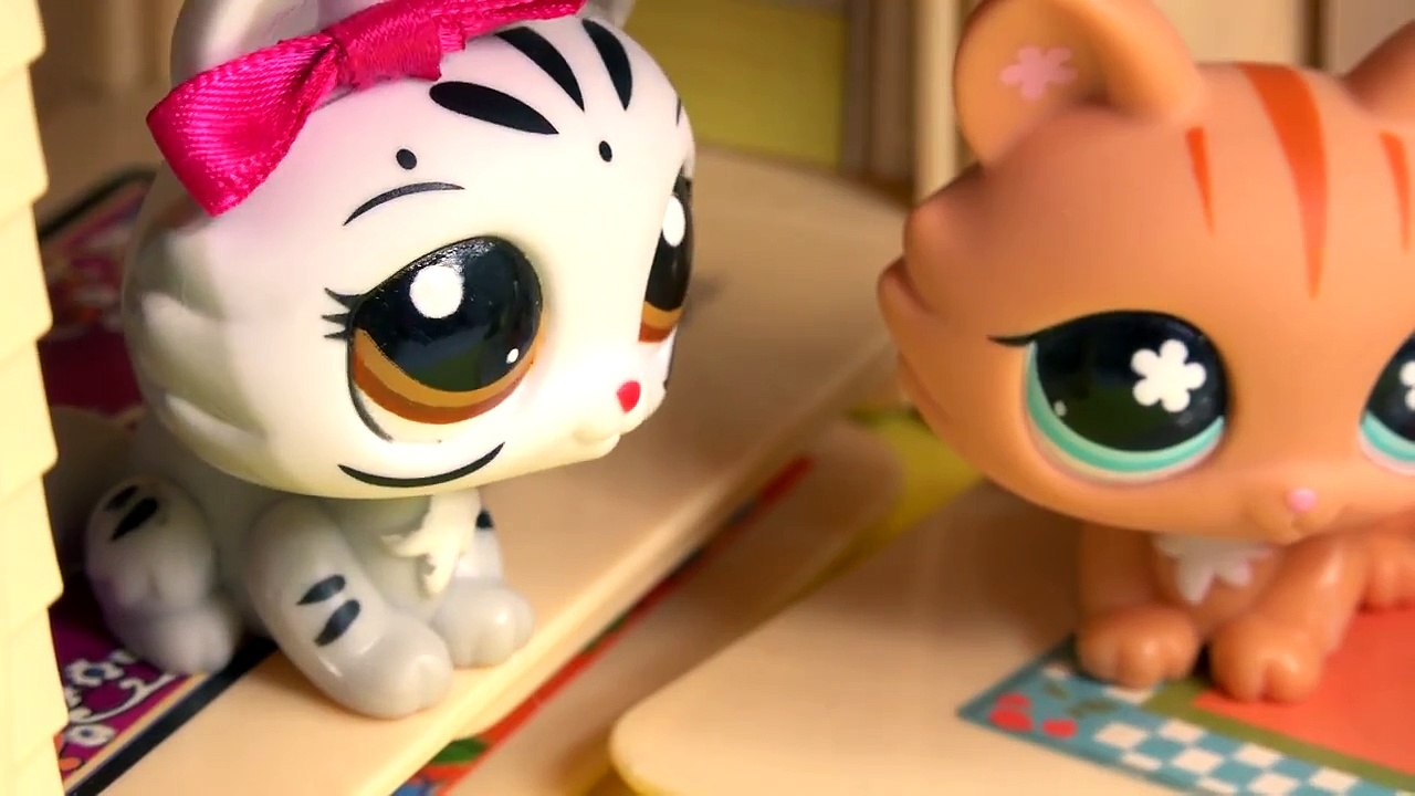 LPS Mommies Part 55 Littlest Pet Shop Series Video Movie LPS Bobblehead