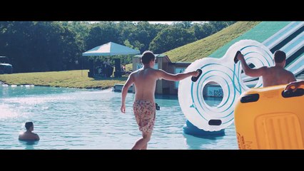 Este Escorrega Aquático Parece Igual A Tantos Outros Mas Tem Uma Surpresa No Final… Confere!