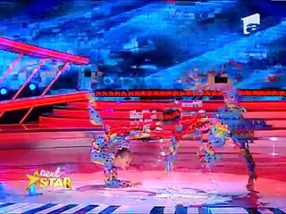 Alexandra si Miruna, 8 ani, micile balerine din Botosani