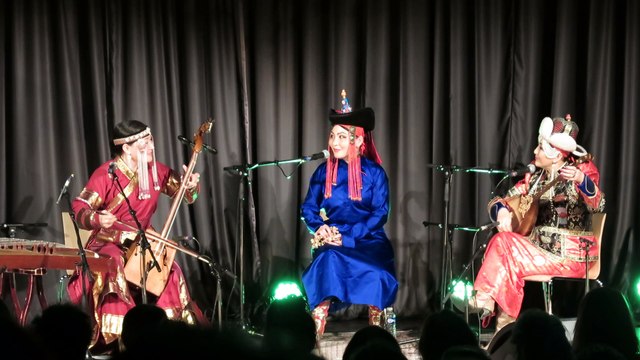 Diphoneuses et chant long (Mongolie - Le Chant Des Steppes 2016 ) M.E.G Genève - Swiss